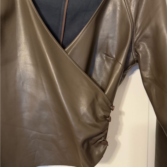 Oak and fort leather cross over top - Picture 3 of 3